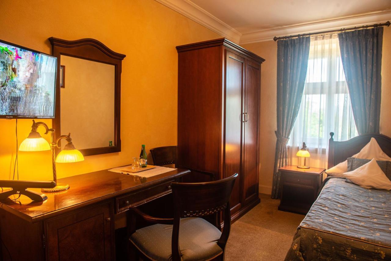 Palac Paulinum Jelenia Góra Extérieur photo