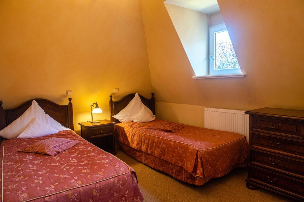 Palac Paulinum Jelenia Góra Extérieur photo