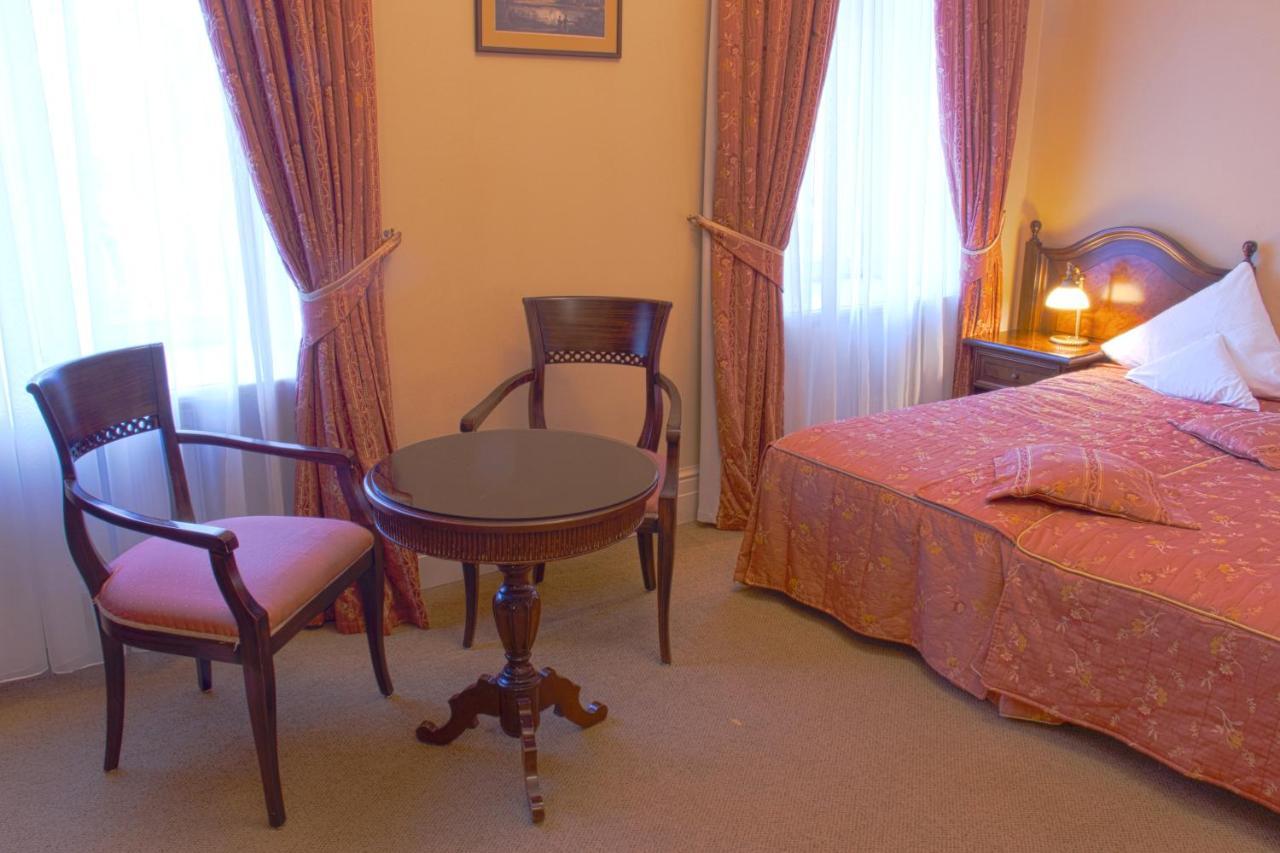 Palac Paulinum Jelenia Góra Extérieur photo