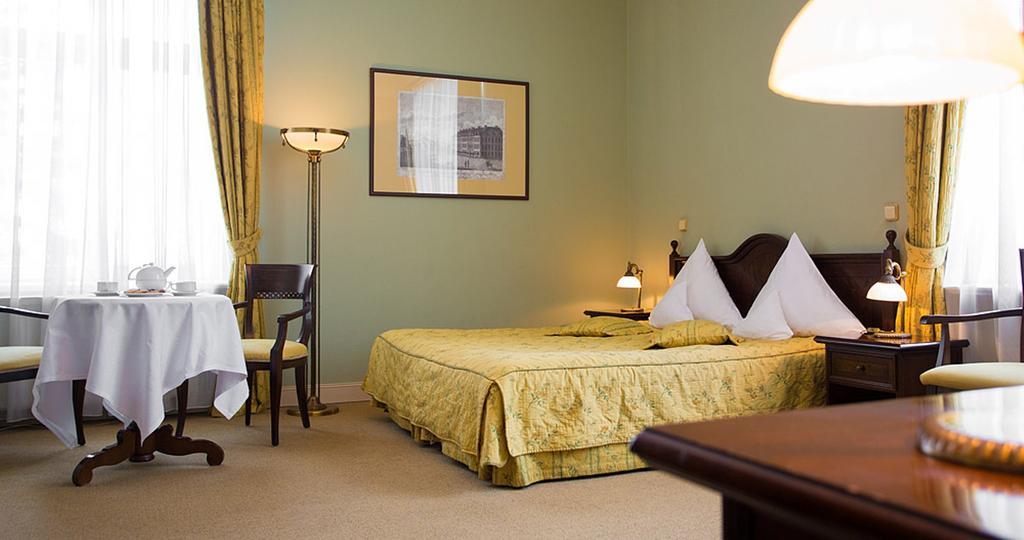 Palac Paulinum Jelenia Góra Extérieur photo